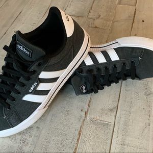 Adidas Daily 3.0 mens skate shoe
